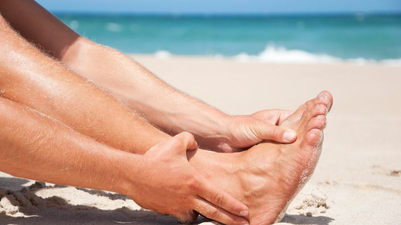 6 Potential Causes of Foot Pain While Walking that You Must Know